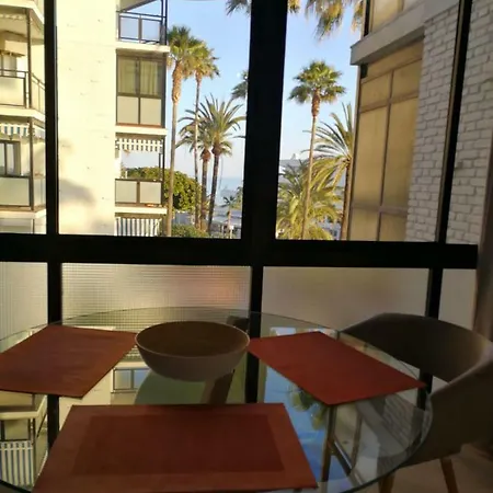 Puerto Deportivo 公寓 *